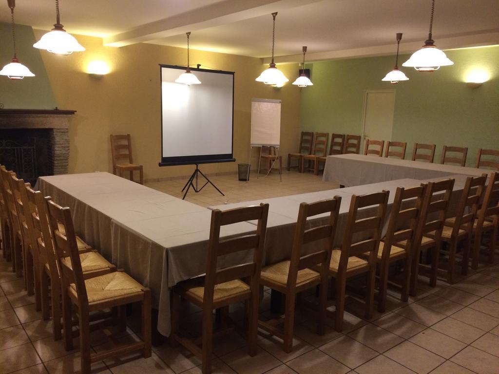 Hotel Le Central Boussac  Bagian luar foto